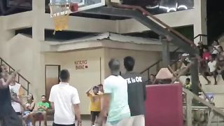 Palaboy, maraming ginulat nang pahawakin ng bola! _ GMA Integrated Newsfeed.