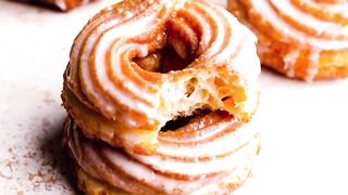 French Cruller