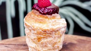 Cruffin