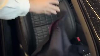 Cadillac Luxury car features ????