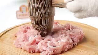 Non frit！So_Crispy_Chinese_Pastry_Made_by_Chef_Cat!___Perfect_For_BreakFast___Cat_TikTok#Shorts(480p).