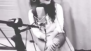 Feel This Song????