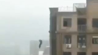 I can fly like a bird.