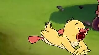 Swimming Lessons for Little Quacker ???? #shorts #tomandjerry - @wbkids