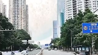 Quietly_approaching_the_earth????3D_Special_Effects_333___3D_Animation_#shorts(360p).