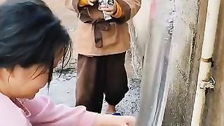 Millions_View_Clip_on_China_s_Tiktok_Gear_152_#shorts_#funny(360p).