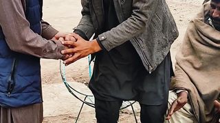 Kisi se kuch kehne ka zamana hi nahi hai .