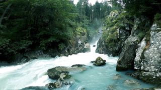 Natural scenery with peaceful music.
