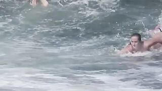 One Turn Wave #surfingbali #surfing #surfingindonesia-zttlR1OWUTE-720p-1704947157.