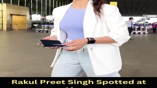 Rakul Preet Singh Spotted at Aiport #rakulpreet #shorts #short #trending #viral #bollywood #shortvideo