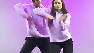Gulabi_sharara___Trending_Song___Dance_Video___Instagram_reels___Shorts___Dance_Empire(360p).