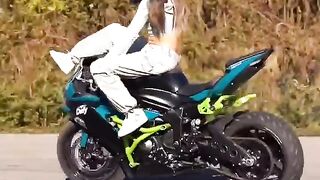 L Kawasaki Ninja H2R vs ????Ktm Duke lover challenge Girls vs boys stunt #short #entryboyalok #viral.