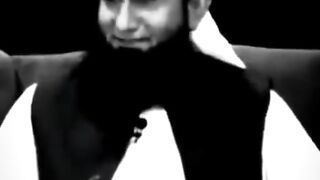 A fool's sentence. A very beautiful statement by Tariq Jameel Saheb.
