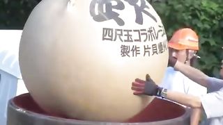 Yonshakudama is the most beautiful single fireworks display from Japan