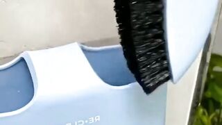 TOILET CLEANING BRUSH