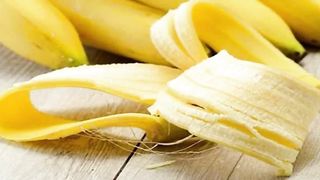 6 Amazing Benefits of Banana Peel