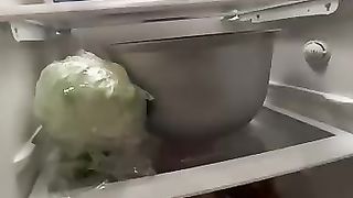 This is how I imagine the life of the lid inside the refrigerator