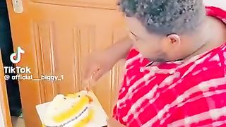 #funny_#funnyvideos_funny_moment_????????_biggie_love_cake(360p).