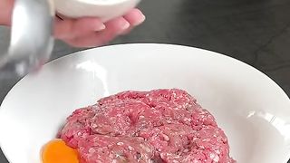 Meatballs in heavy cream