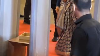 Deepika Padukone|Ranbir Kapoor|Ranveer Singh|Karan Johar |Red carpet look |Bollywood|songs