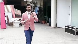 مجھے جاب کی سخت ضرورت ہے