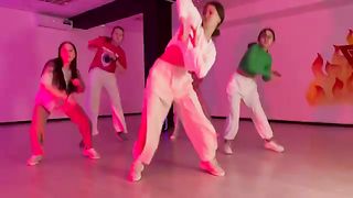 Dancehall_танец_под_трек__Go_Down_Deh__feat._Shaggy_and_Sean_Paul_(360p).
