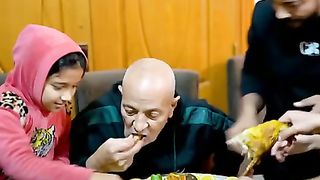 الحاج جابر قايم هفتان جعان بعد العمليه ياجدعان????????????