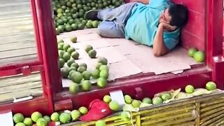 I WANT THIS JOB!