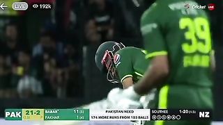 Back to back boundaries by Babar Azam