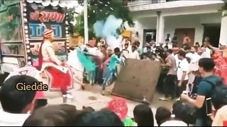 Dulha toh Gaya-- Funny memes..