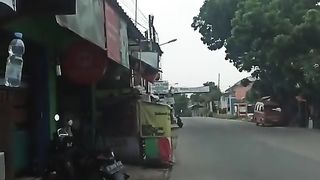 Sedang jauh