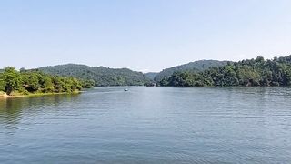 লঞ্চে রাঙ্গামাটি থেকে মাইনী ভ্রমণ