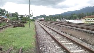 Railway Adventure Crossing the Steep Bridge