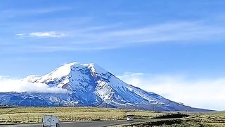 The Beauty of Snowy Mountains: Along the way, take photos of the most beautiful scenery