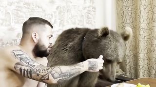 A bear and his human best friend ????❤️