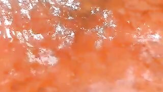 Pergantian air kolam biasanya bareng dengan penyortiran minimal 10-15 hari sekali