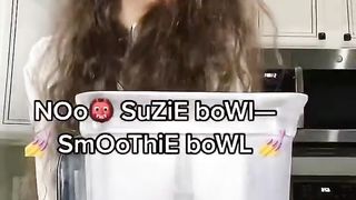 Make a smoothie bowl with ME AND MY MOM????✨ #mom #smoothie