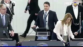 ЕВРОПАРЛАМЕНТЪТ ГОТВИ ОТСТРАНЯВАНЕТО НА ОРБАН