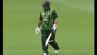 3rd T20I Pakistanis angry at Azam Khan's entry into the stadium for the song of wrestler 'Big Show'