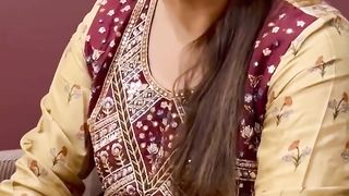 Bomb kaisy phata ????????reaction video by Vidya Balan#ytshorts #reactionvideo#come