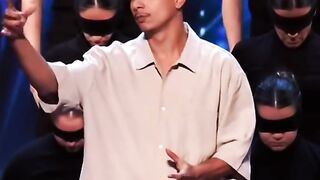Bukan Hanya Penari Melainkan Penyihir