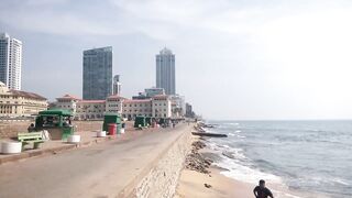 galle face colombo in srilanka