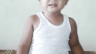 Bocil nangis gak bisa turun