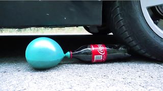 Esmagando coisas crocantes e macias de carro! EXPERIMENT CAR vs MELANCIA e giz de cera de madeira