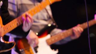 How to Earn $900 by Listening to Music (Make Money Online 2024)