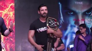 John_Abraham_Vs_Sheamus_WWE_RAW_Superstar__Match_In_Mumbai_-_Force_2_Promotion(360p).