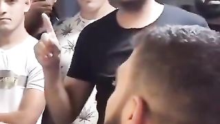 الشعب الصامد