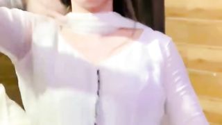 Don't know but Nowadays I like this song ????❤️???? . #shorts. #priyankamongia #trending. ????.
