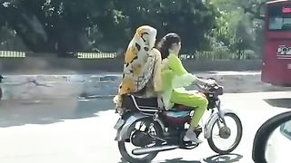 trending_6712404234331663821