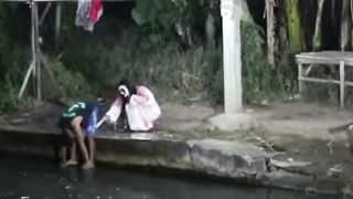 Bangla Famous Song Sada Sada Kala Kala- Funny Video